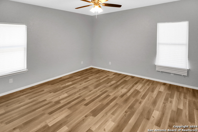 Image 22 of 39 For 1416 Skyline Hills