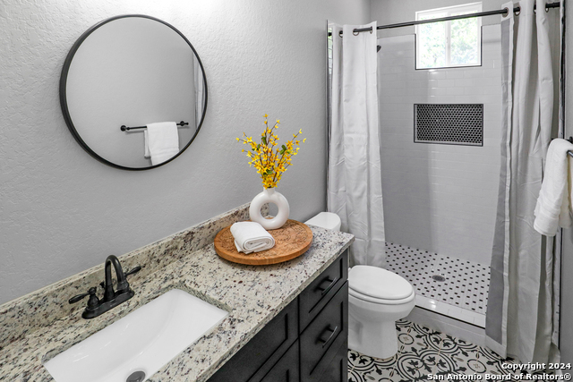 Image 24 of 39 For 1416 Skyline Hills