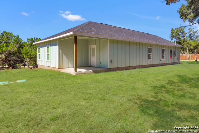 Image 28 of 39 For 1416 Skyline Hills