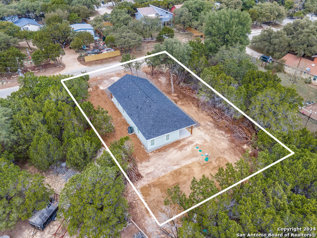 Image 32 of 39 For 1416 Skyline Hills