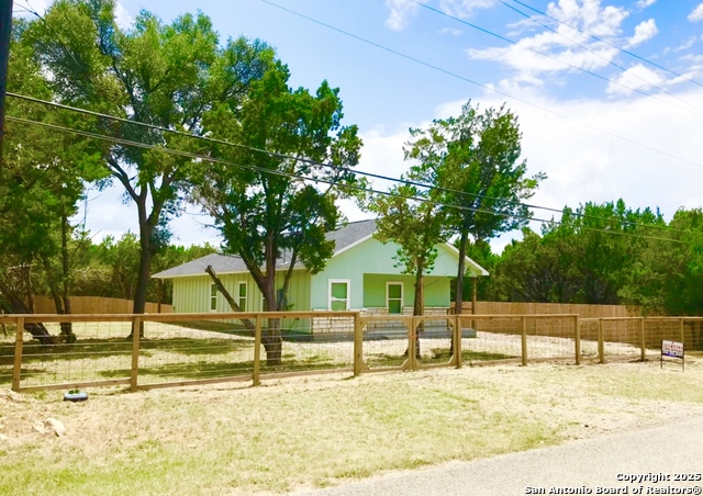 Image 6 of 39 For 1416 Skyline Hills