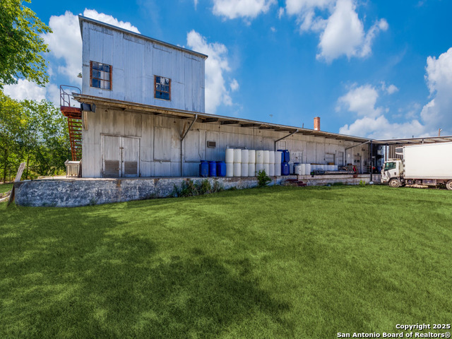 Listing photo id 3 for 264 Lachapelle W