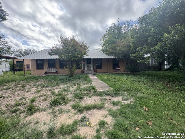 Details for 2109 Castro  , Hondo, TX 78861