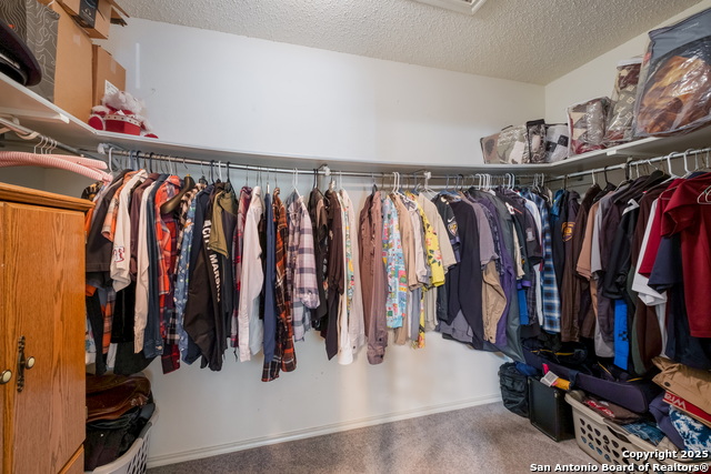 Listing photo id 14 for 9517 Cantura Crest