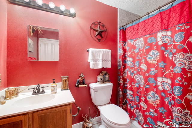 Listing photo id 16 for 9517 Cantura Crest