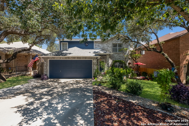 Listing photo id 0 for 9517 Cantura Crest