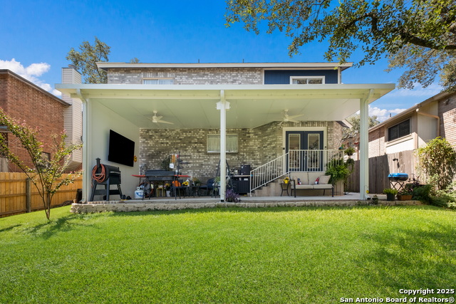 Listing photo id 27 for 9517 Cantura Crest
