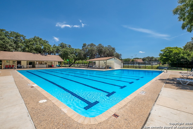 Listing photo id 30 for 9517 Cantura Crest