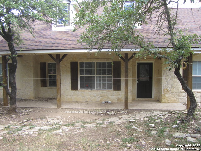 Details for 249 Lakeridge Loop, Lakehills, TX 78063