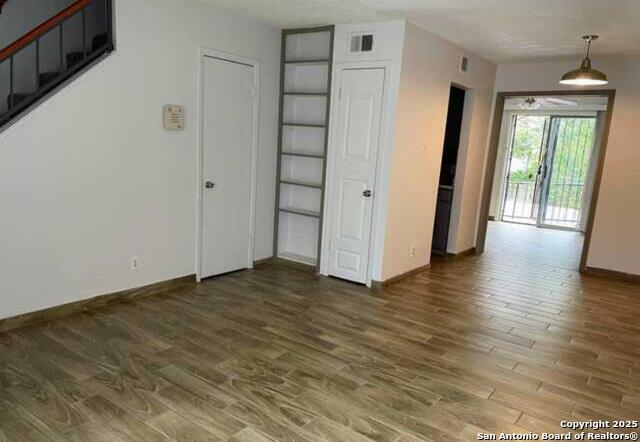 Image 6 of 10 For 6611 Southpoint 126b