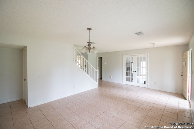 Image 7 of 35 For 797 Killarney Rd