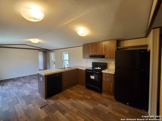Image 3 of 10 For 9990 Crow Lane  3