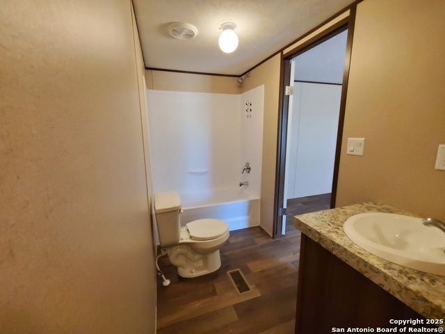 Image 6 of 10 For 9990 Crow Lane  3