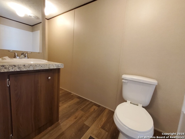 Image 7 of 10 For 9990 Crow Lane  3