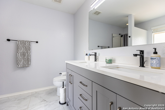 Image 19 of 30 For 9518 Lookover Bay