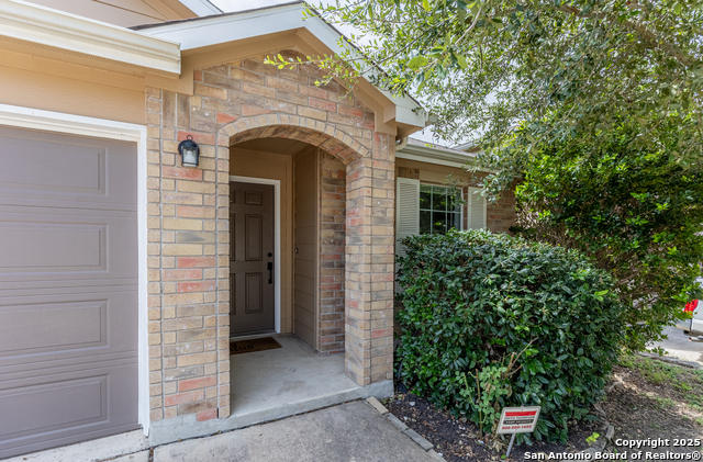 Image 3 of 30 For 9518 Lookover Bay