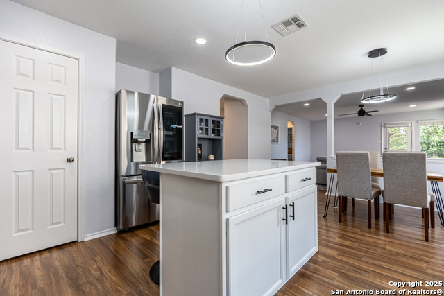 Image 7 of 30 For 9518 Lookover Bay