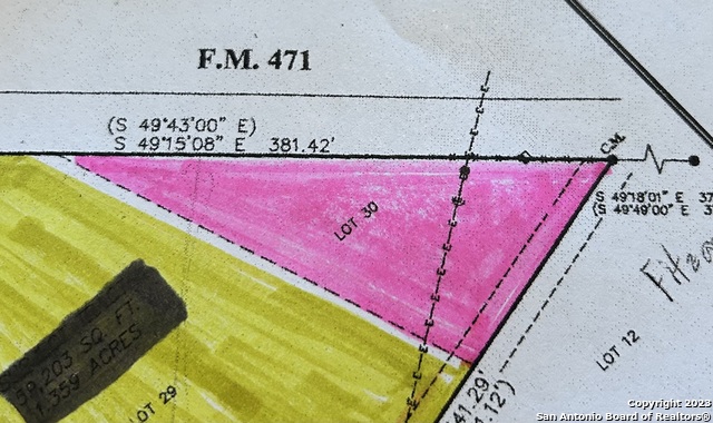 Listing photo id 0 for 21272 Fm 471 S