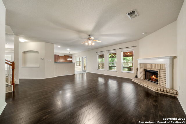 Listing photo id 10 for 23118 Bengal Brook