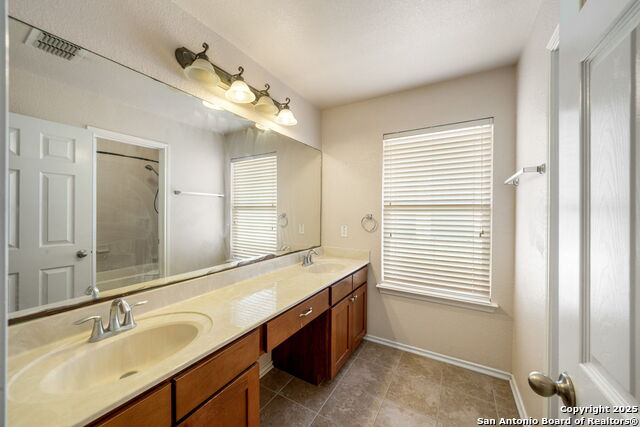 Listing photo id 28 for 23118 Bengal Brook