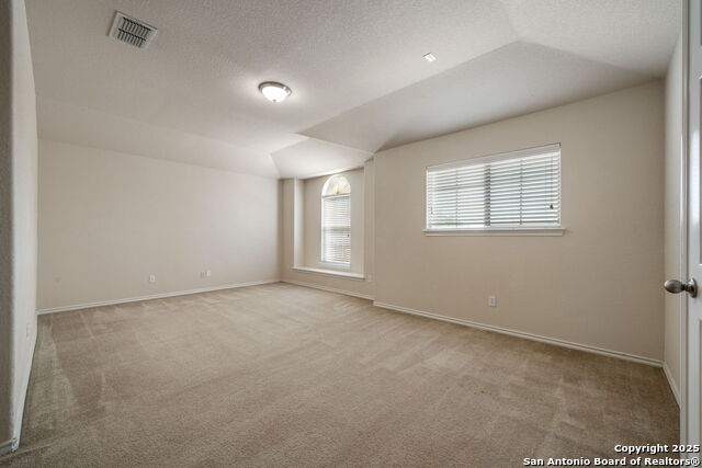 Listing photo id 32 for 23118 Bengal Brook