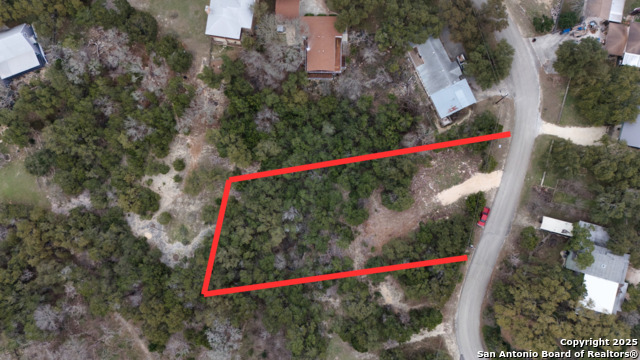 Listing photo id 0 for 1476 Paradise