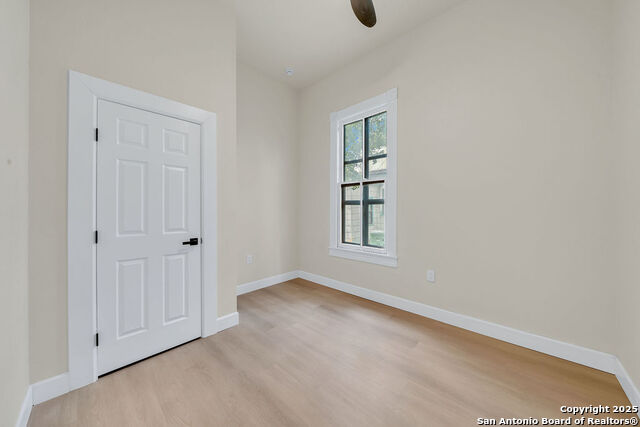 Image 6 of 16 For 530 Carson E