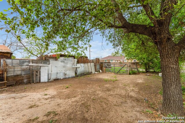 Image 18 of 20 For 373 Avenue I