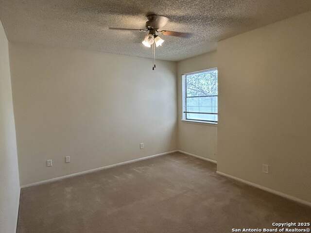 Image 21 of 29 For 8405 Echo Creek