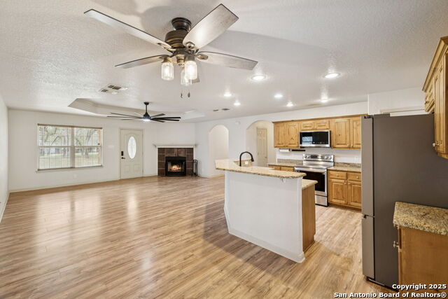 Image 15 of 69 For 240 Oak Hollow