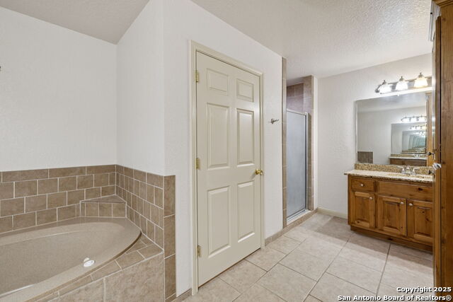 Image 27 of 69 For 240 Oak Hollow