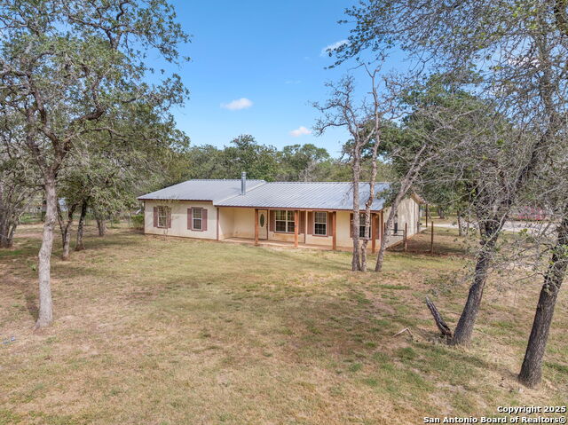 Image 3 of 69 For 240 Oak Hollow