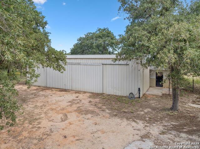 Image 41 of 69 For 240 Oak Hollow