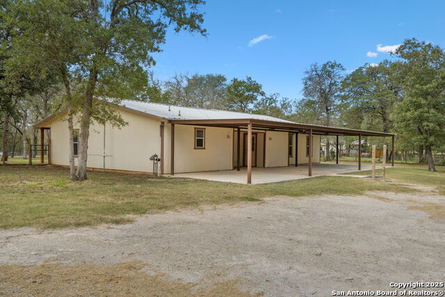 Image 7 of 69 For 240 Oak Hollow