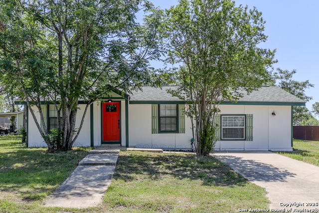 Details for 1410 B St  , Floresville, TX 78114