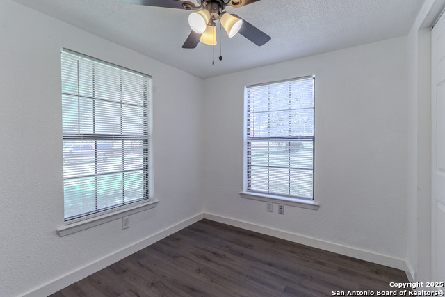 Listing photo id 9 for 1410 B St