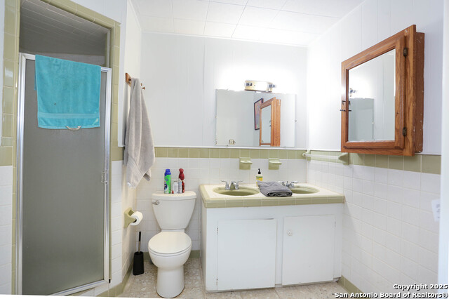 Image 13 of 22 For 5301 Casa Bella