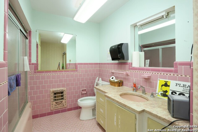 Image 16 of 22 For 5301 Casa Bella