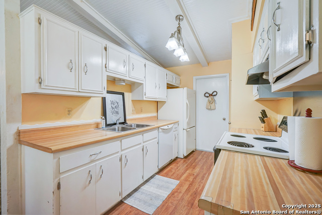 Image 10 of 28 For 3706 Petry Dr