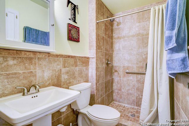 Image 17 of 28 For 3706 Petry Dr