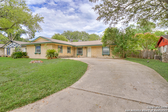 Image 2 of 28 For 3706 Petry Dr