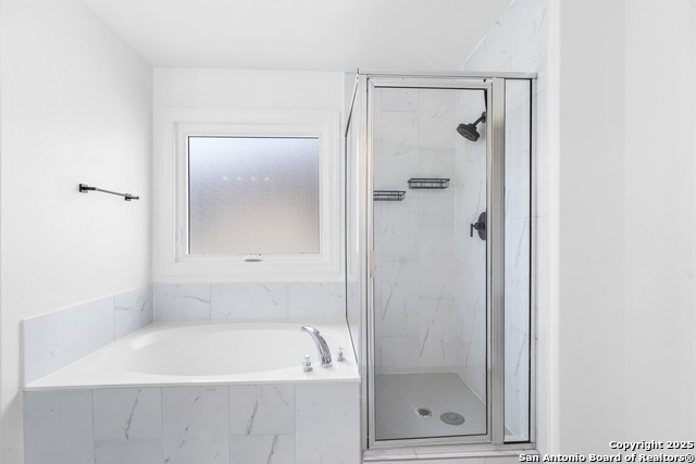 Listing photo id 12 for 9119 Sahara Woods