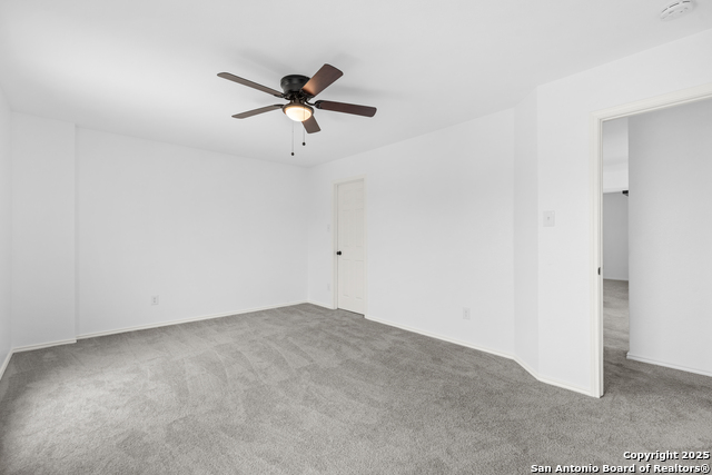 Listing photo id 20 for 9119 Sahara Woods