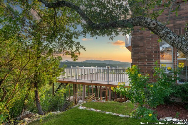 Image 6 of 40 For 11418 Lago Vista