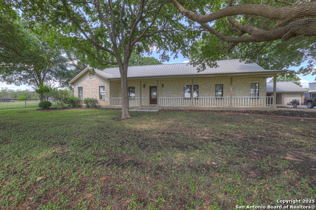 Listing photo id 34 for 624 Krueger