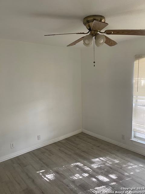 Listing photo id 4 for 106 River Knoll