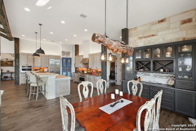 Image 23 of 109 For 1023 Comanche Rdg