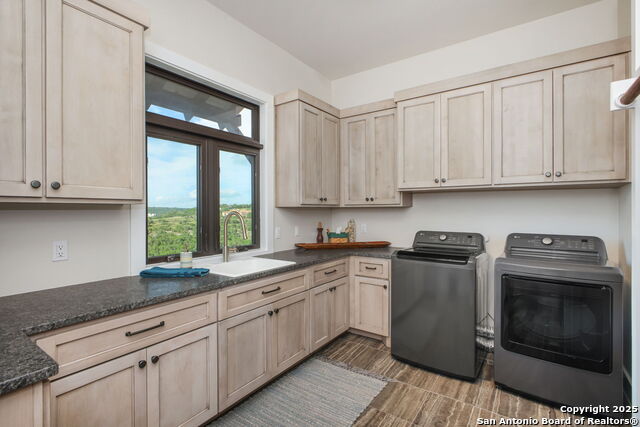 Image 27 of 109 For 1023 Comanche Rdg