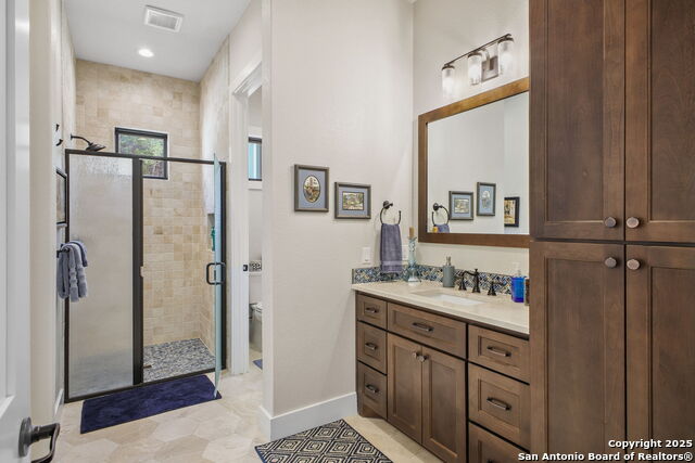 Image 42 of 109 For 1023 Comanche Rdg