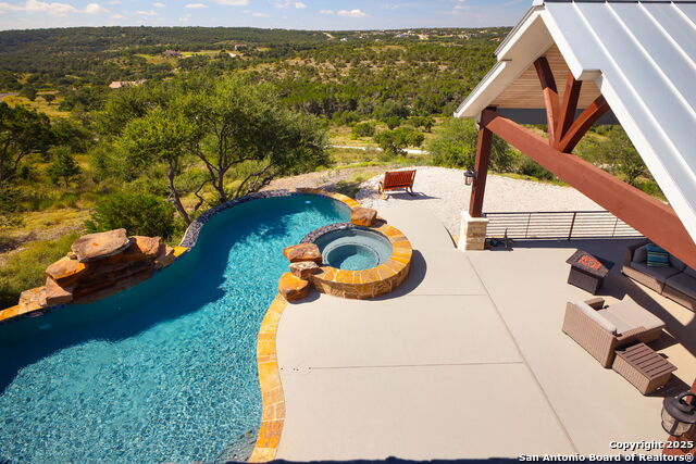 Image 49 of 109 For 1023 Comanche Rdg